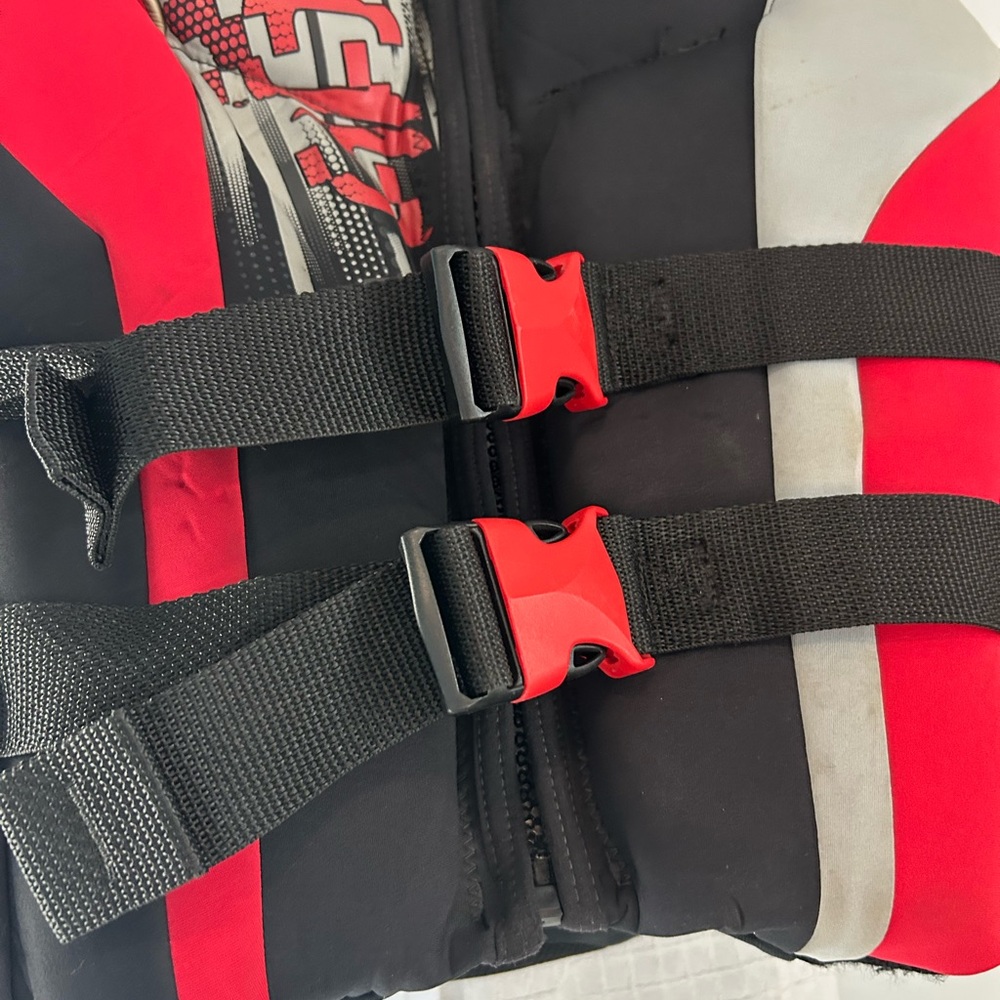 Speedo Life Vest - Picture 3 of 14